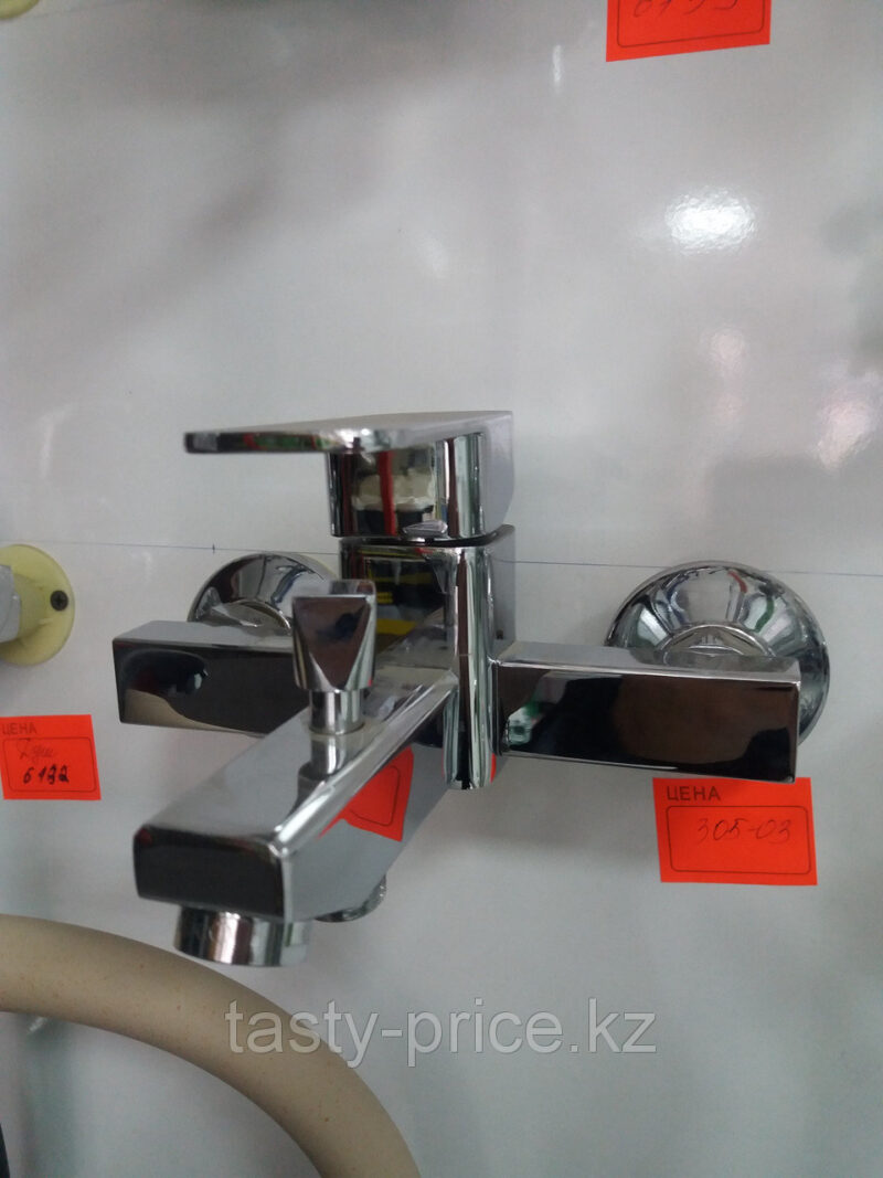Смеситель в ванную Calipso 305-03